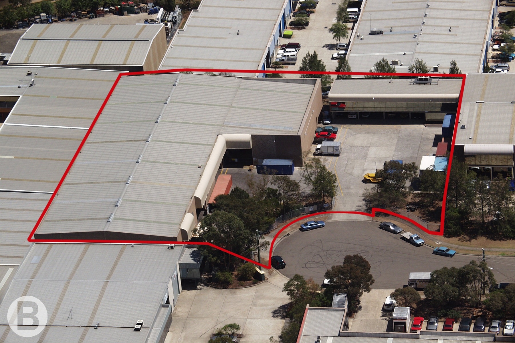 Modern Building On 4664sqm Of Land With Refurbished Office and Huge Power.