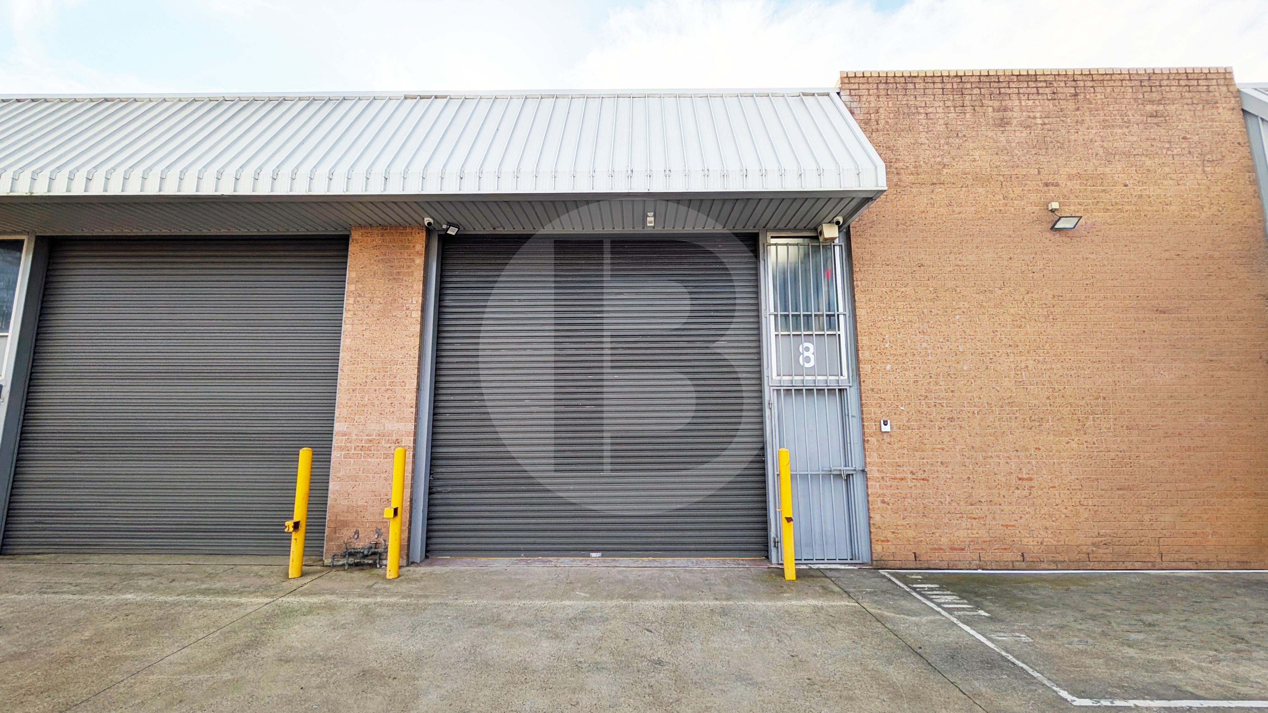 GOOD SIZE UNIT IN SOUGHT AFTER COMPLEX