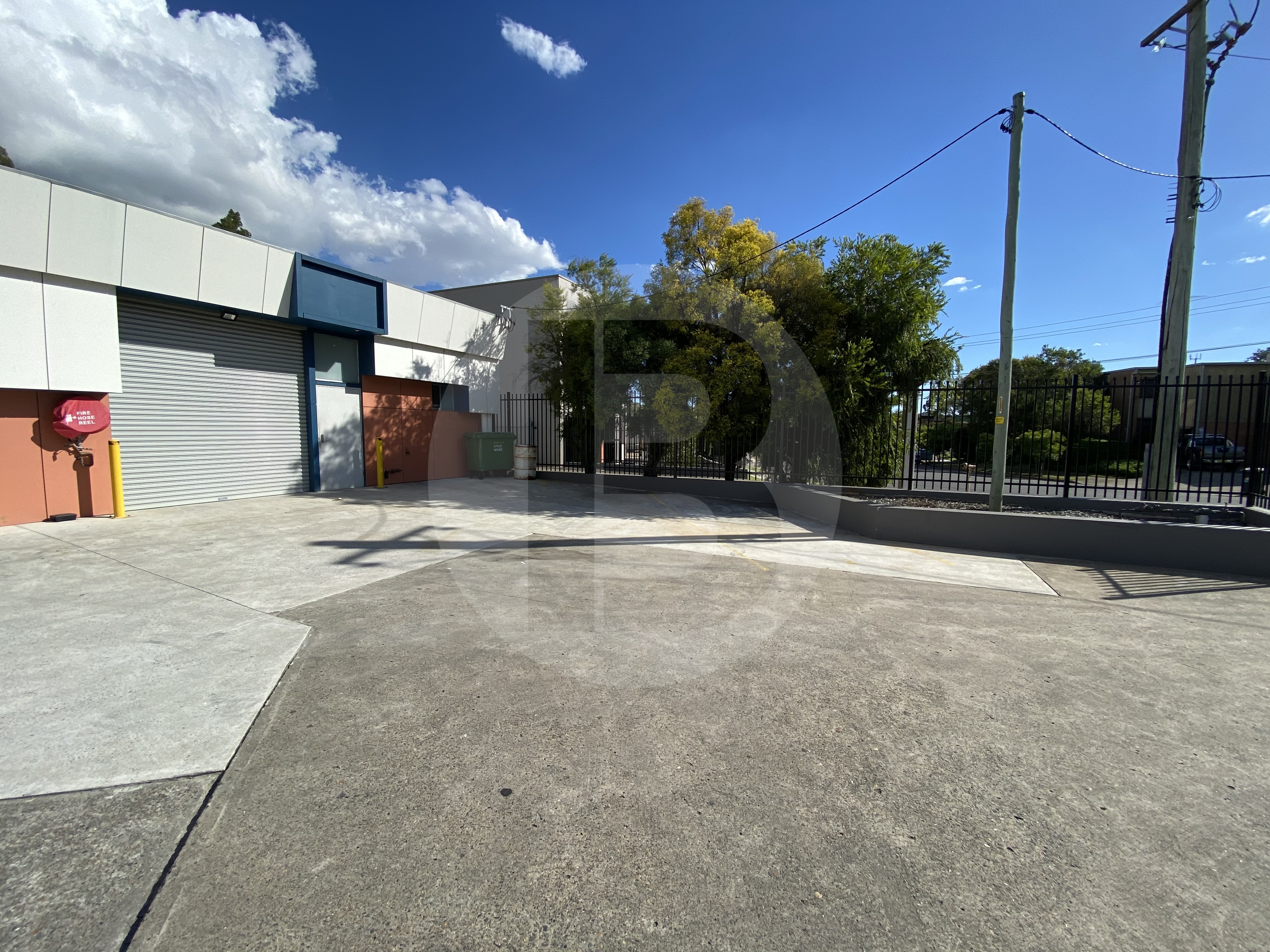 INDUSTRIAL WAREHOUSE FOR SALE | SEVEN HILLS