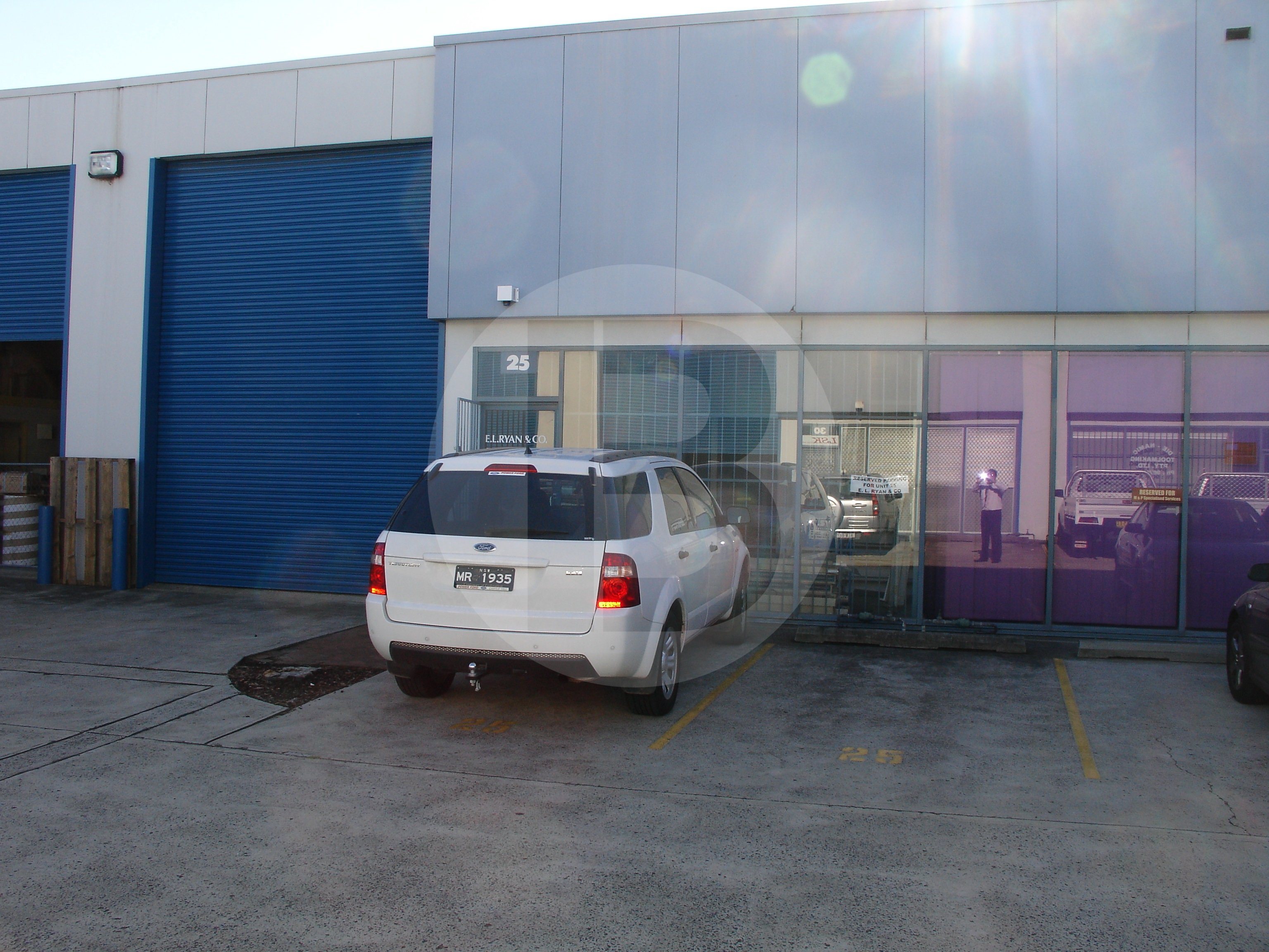 INDUSTRIAL WAREHOUSE FOR LEASE | SEVEN HILLS