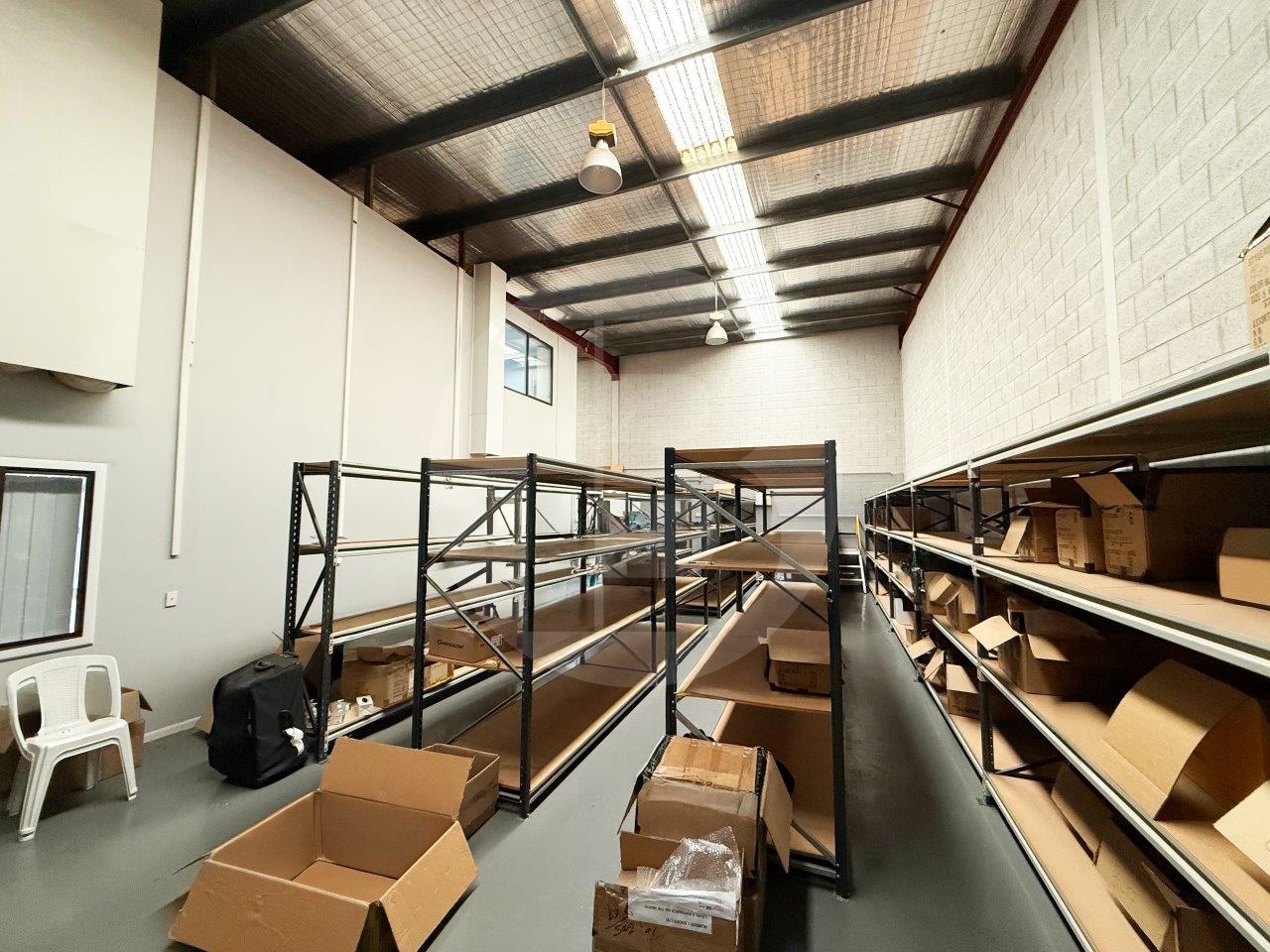 PREMIUM OFFICE AND INDUSTRIAL UNIT PREMIUM OFFICE AND INDUSTRIAL UNIT