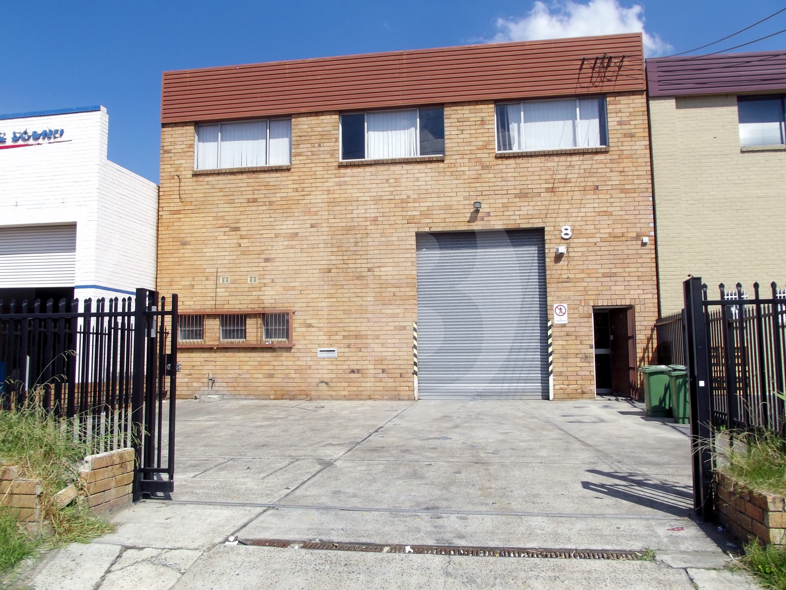 FUNCTIONAL FREESTANDING BUILDING | GRANVILLE