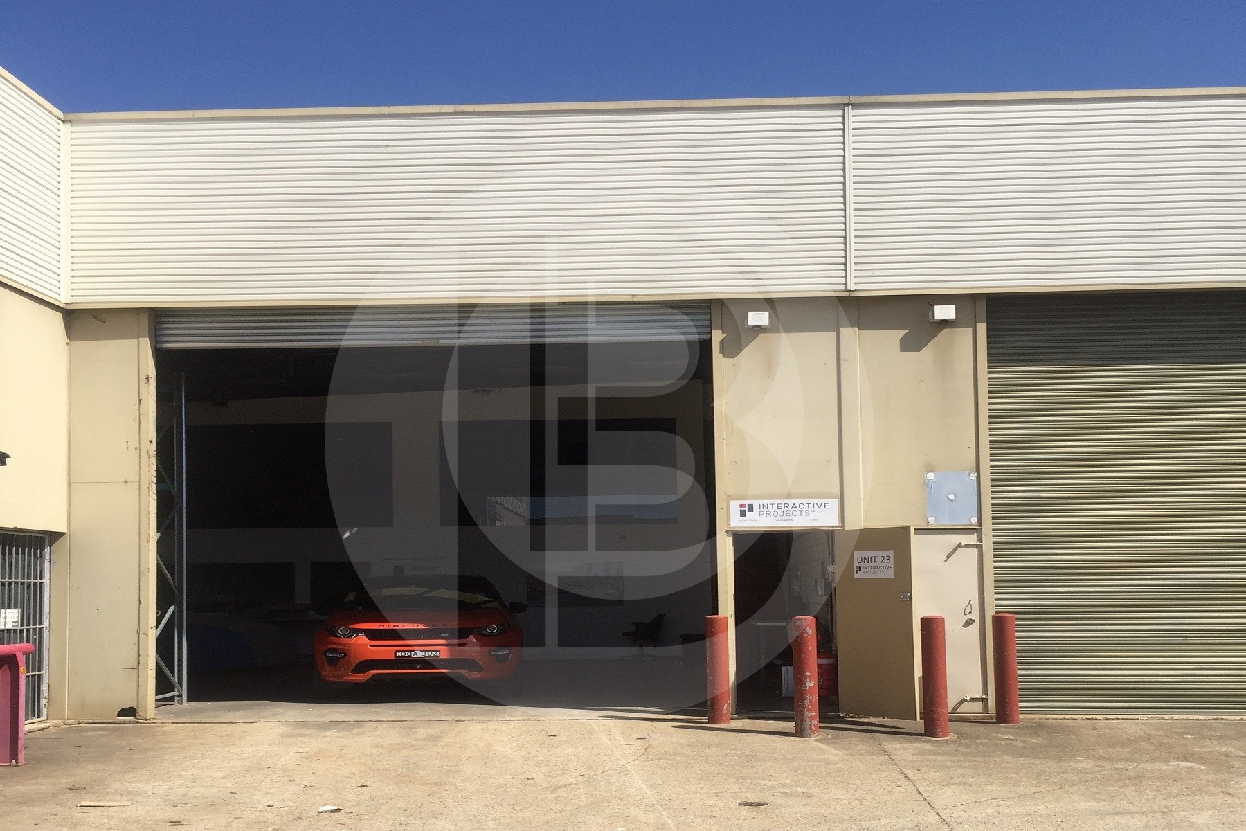 MODERN INDUSTRIAL UNIT FOR LEASE IN SEVEN HILLS