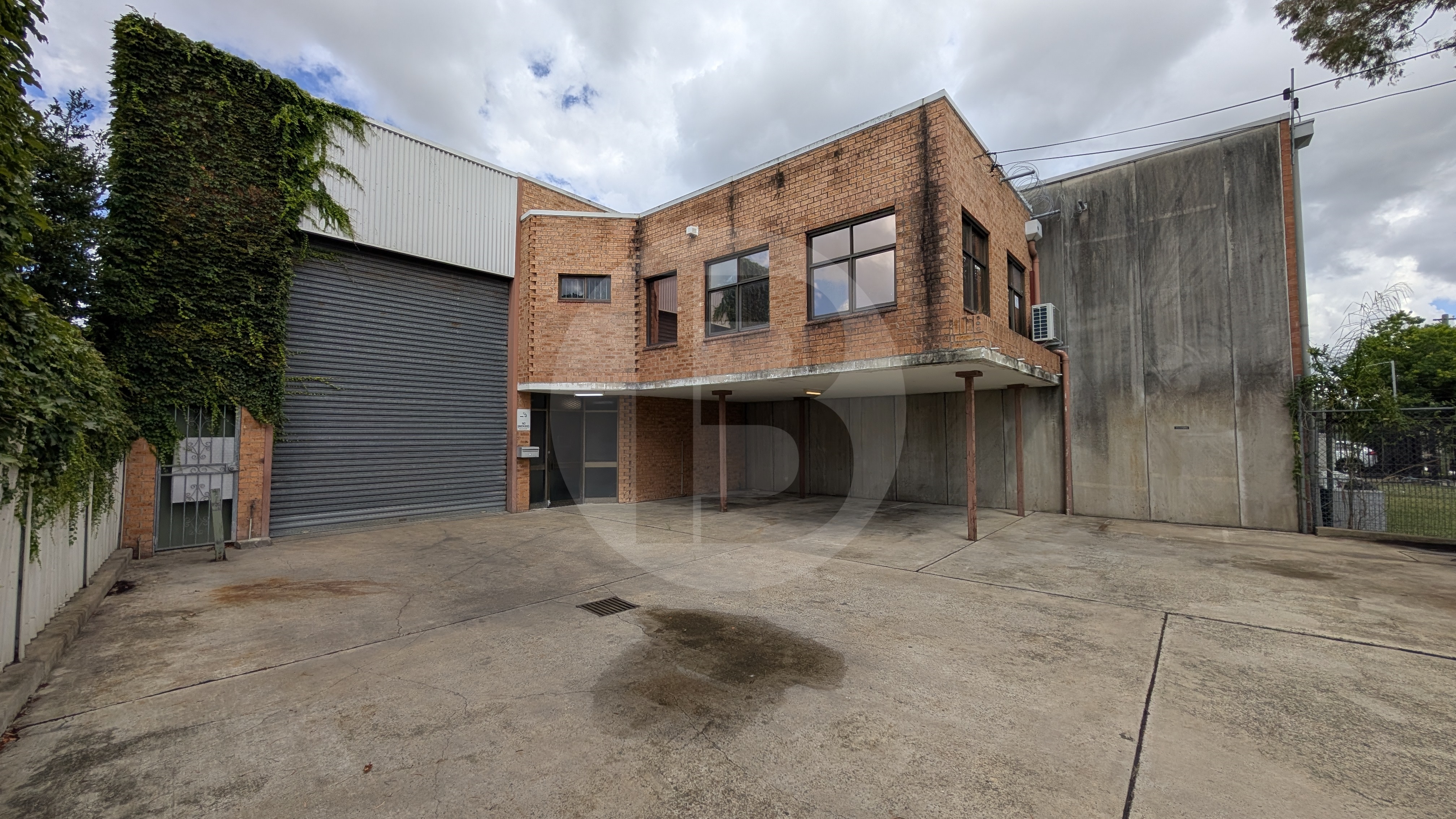 PRIME HIGH CLEARANCE INDUSTRIAL WAREHOUSE PRIME HIGH CLEARANCE INDUSTRIAL WAREHOUSE