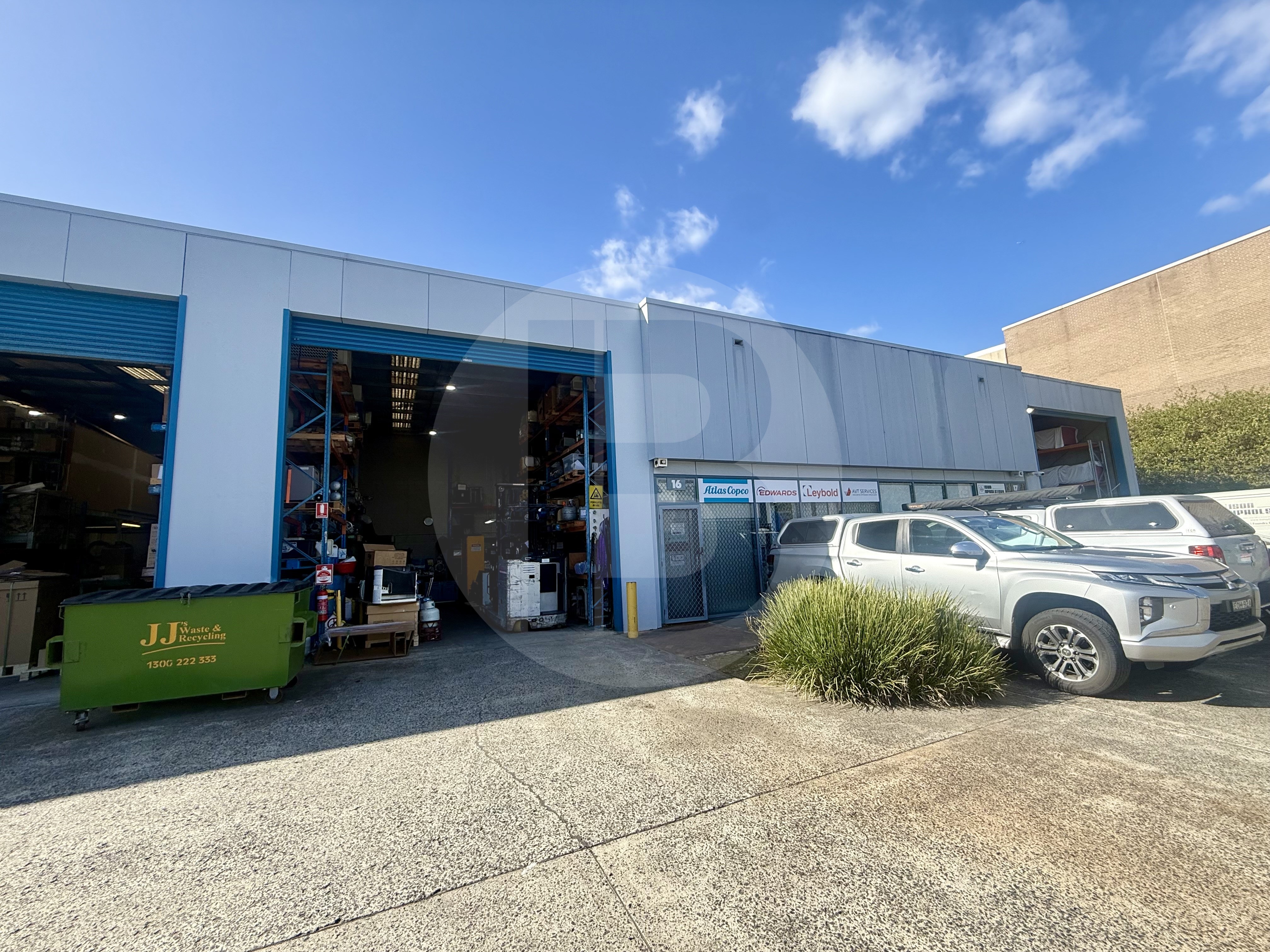 MODERN INDUSTRIAL UNIT FOR LEASE MODERN INDUSTRIAL UNIT FOR LEASE