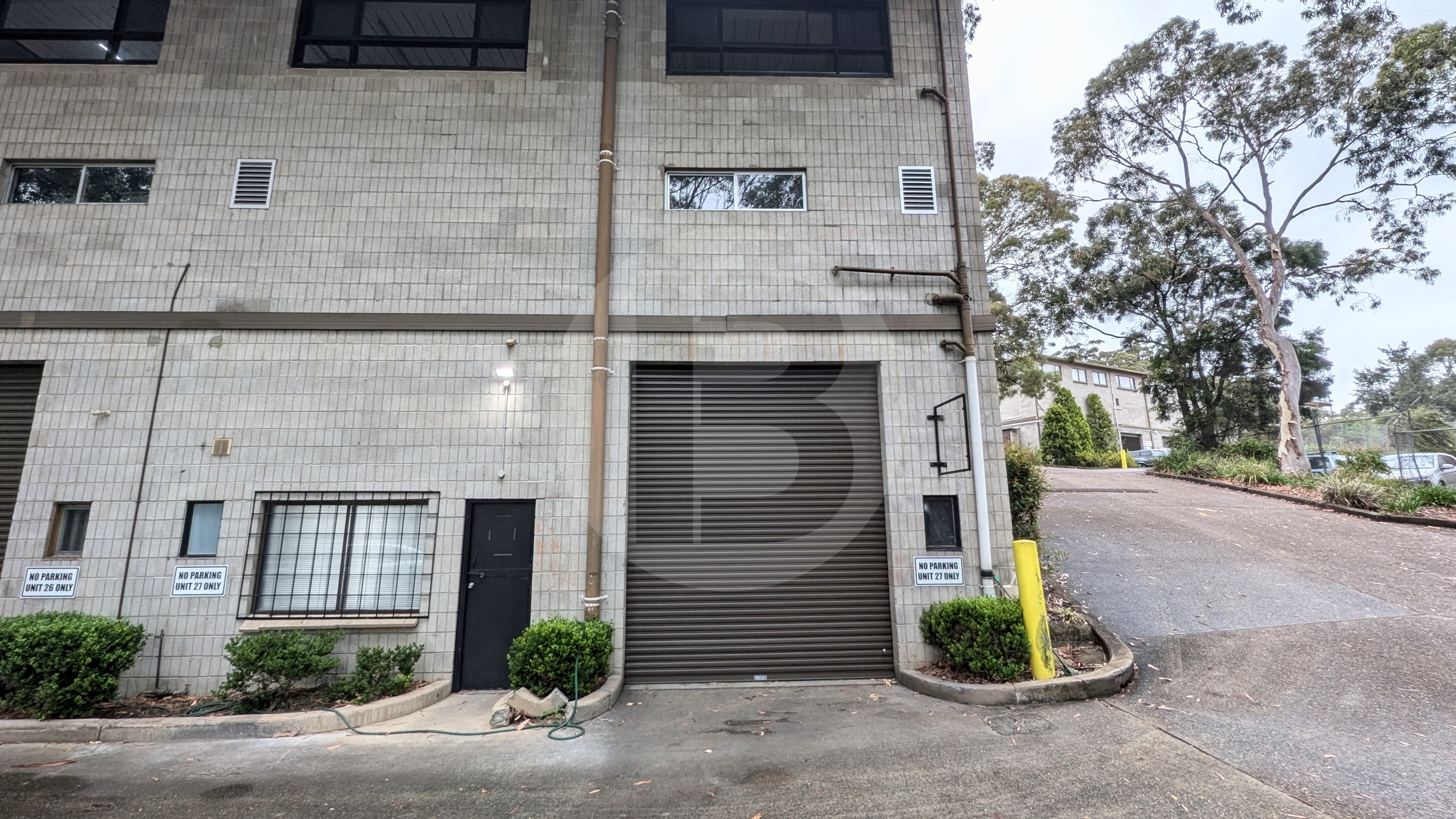 PREMIUM AND FUNCTIONAL INDUSTRIAL UNIT