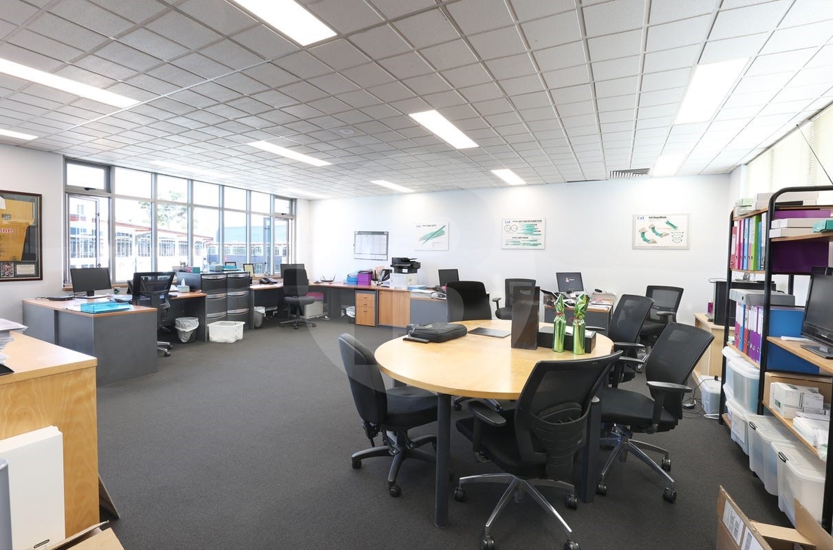 HIGH CLEARANCE WAREHOUSE WITH OFFICE HIGH CLEARANCE WAREHOUSE WITH OFFICE