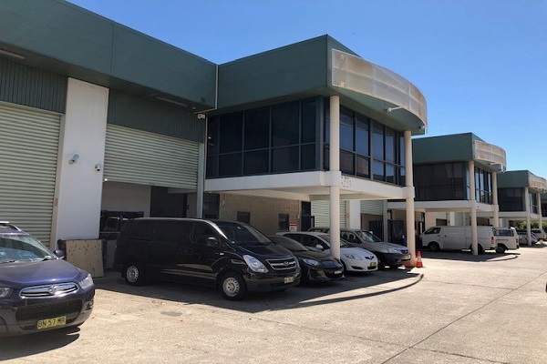 Hi-tech quality warehouse located at the Girraween Business Centre. Hi-tech quality warehouse located at the Girraween Business Centre.
