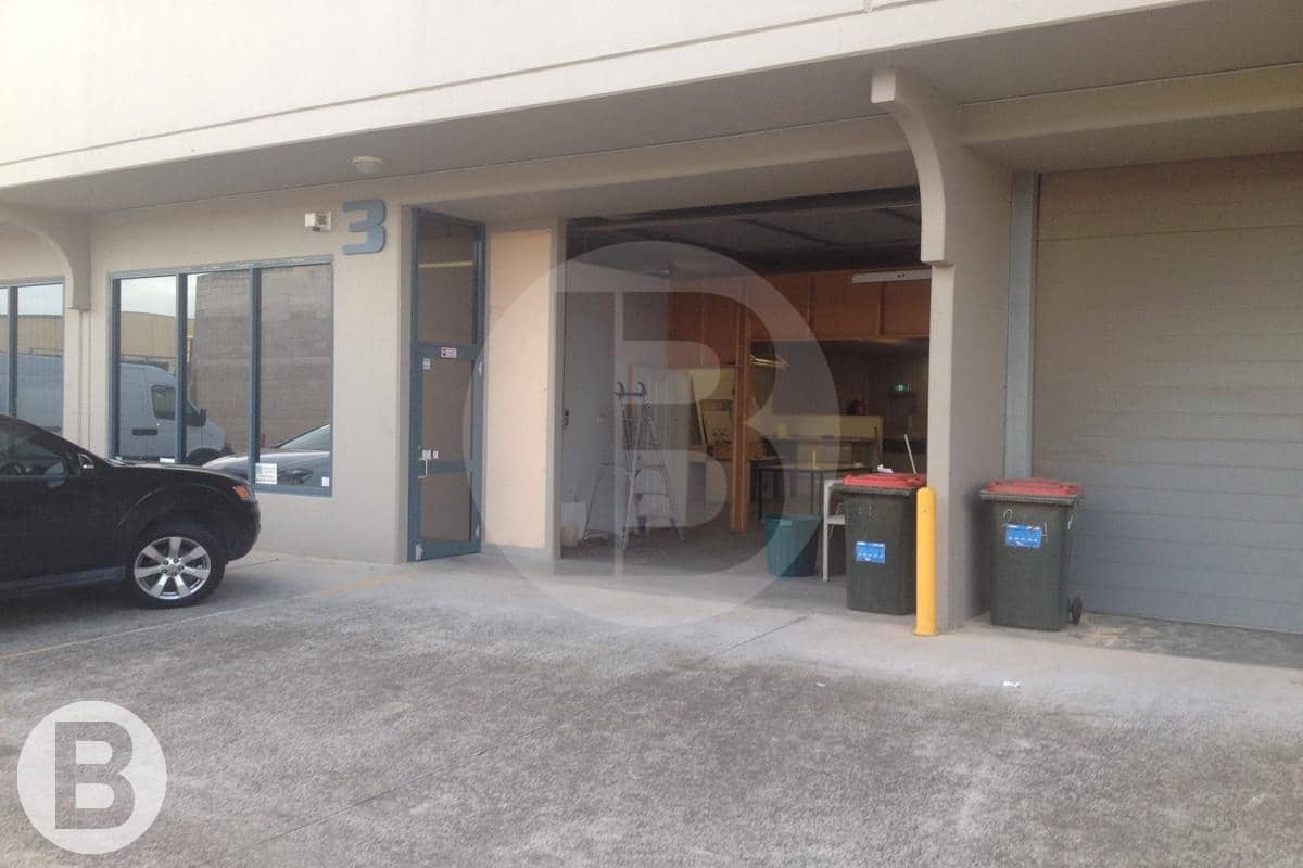 Well Located Unit Off M2 Motorway.