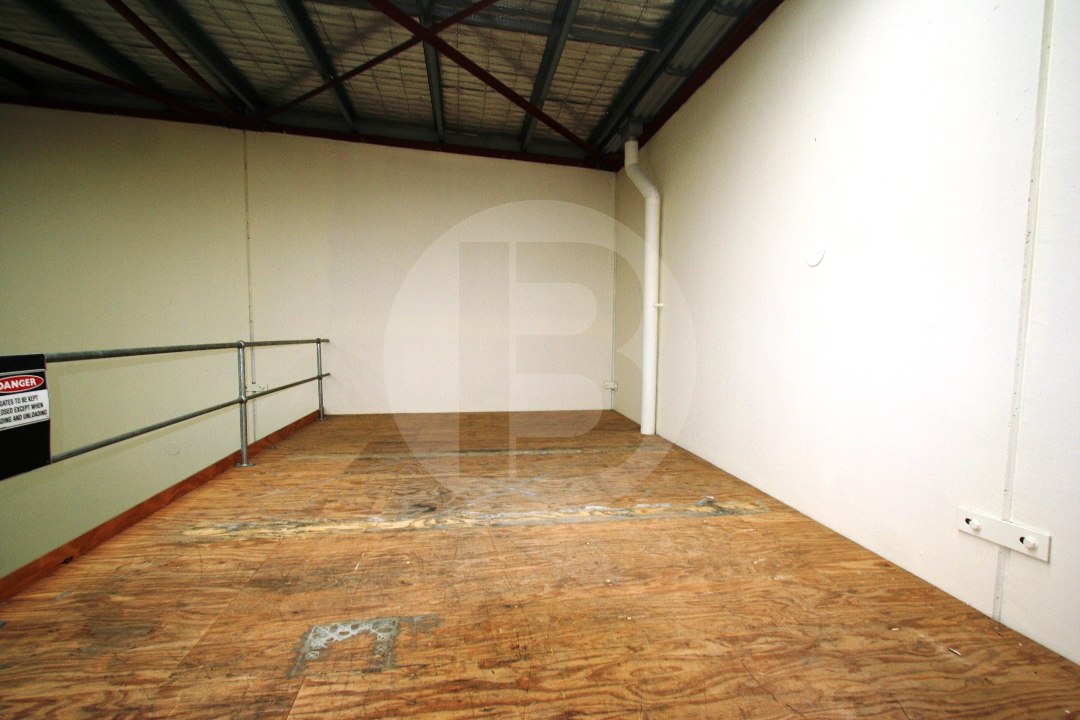 STREET FRONT CORNER UNIT IN SILVERWATER STREET FRONT CORNER UNIT IN SILVERWATER