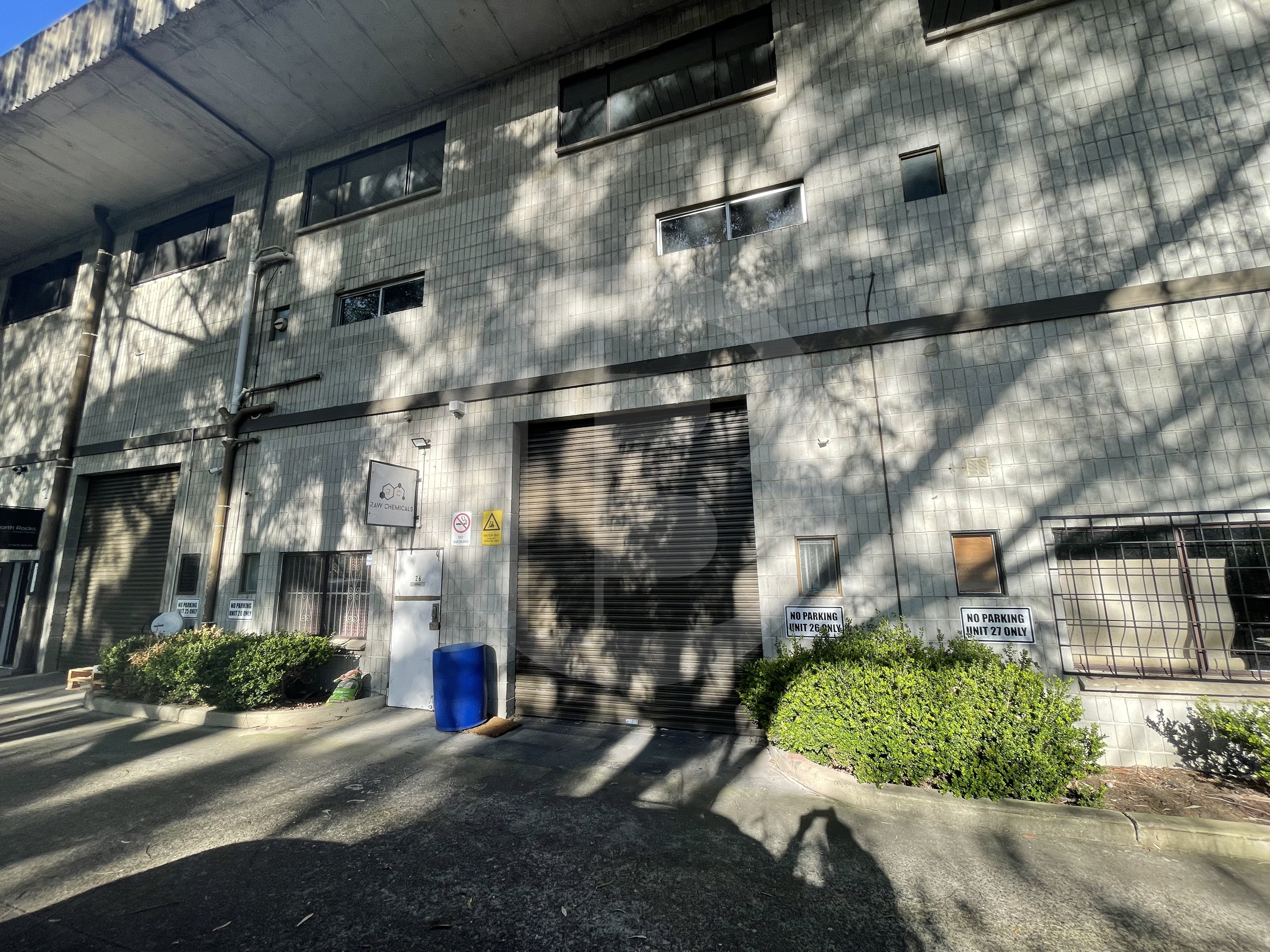 PREMIUM AND FUNCTIONAL INDUSTRIAL UNIT