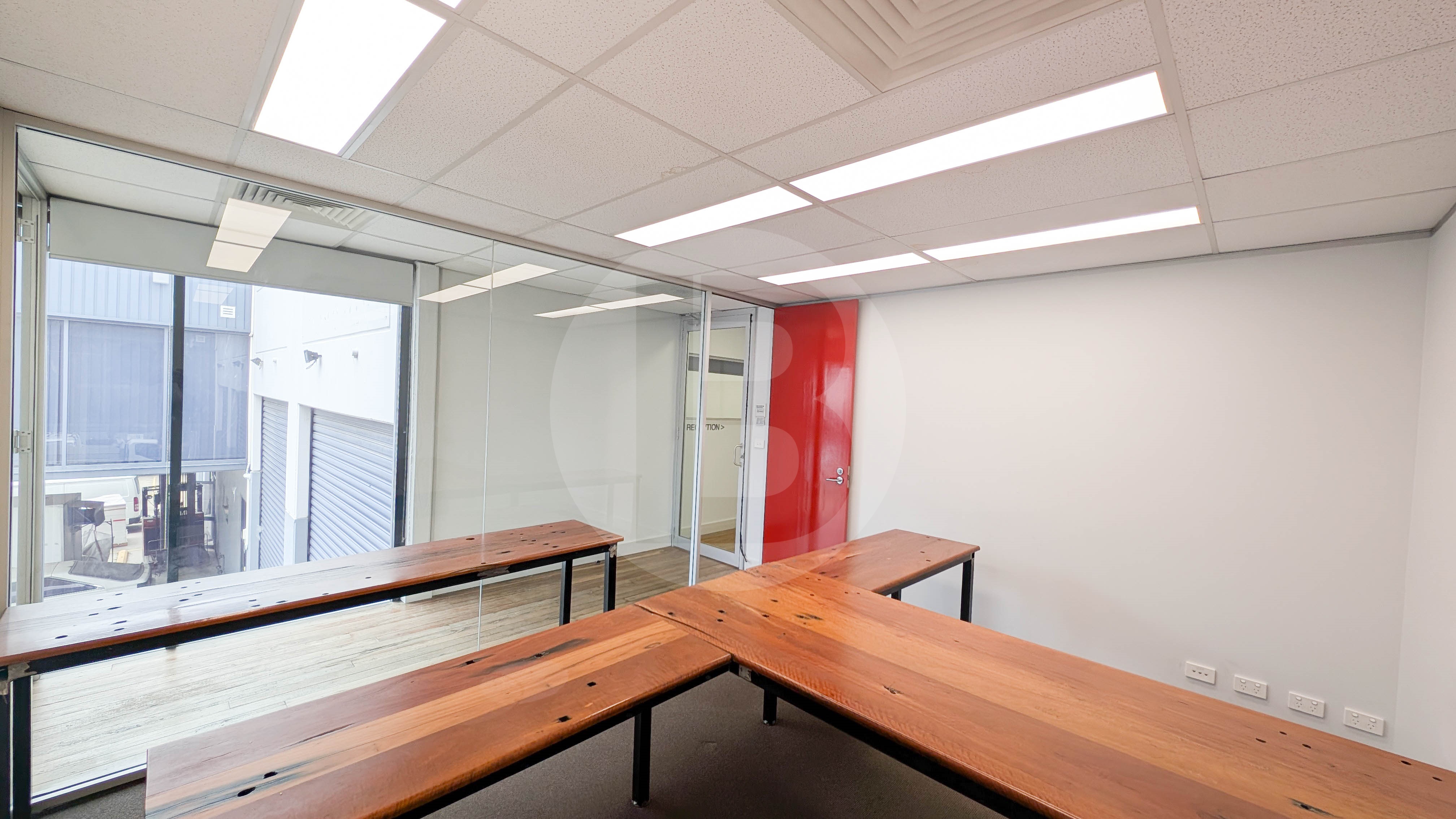 Refurbished Office With Storage/Warehouse Refurbished Office With Storage/Warehouse