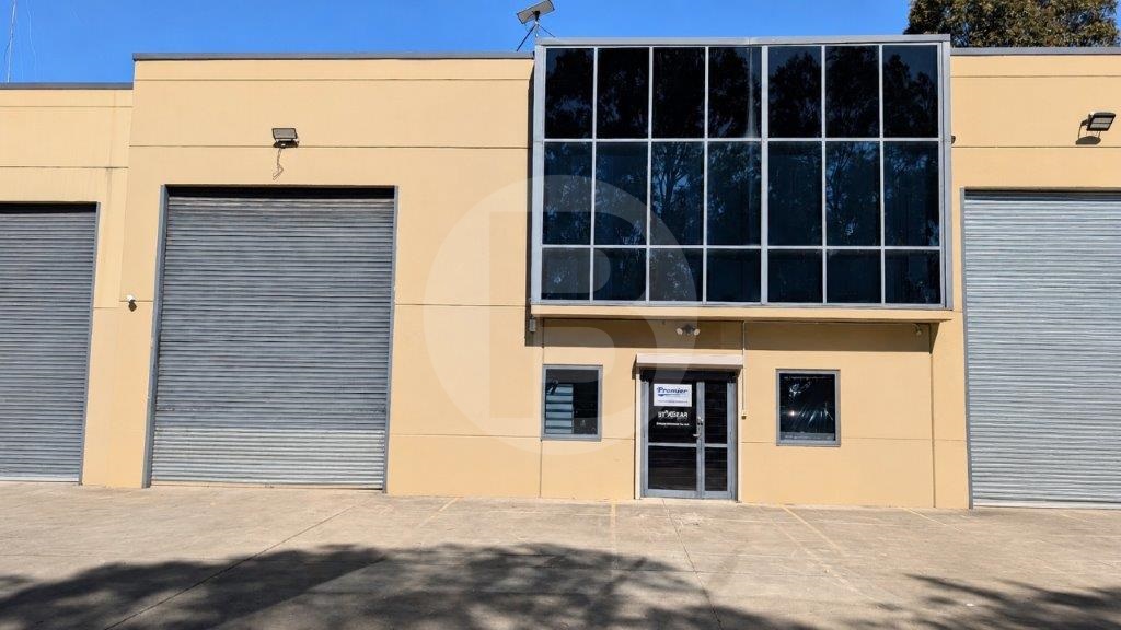 MODERN QUALITY WAREHOUSE | SEVEN HILLS