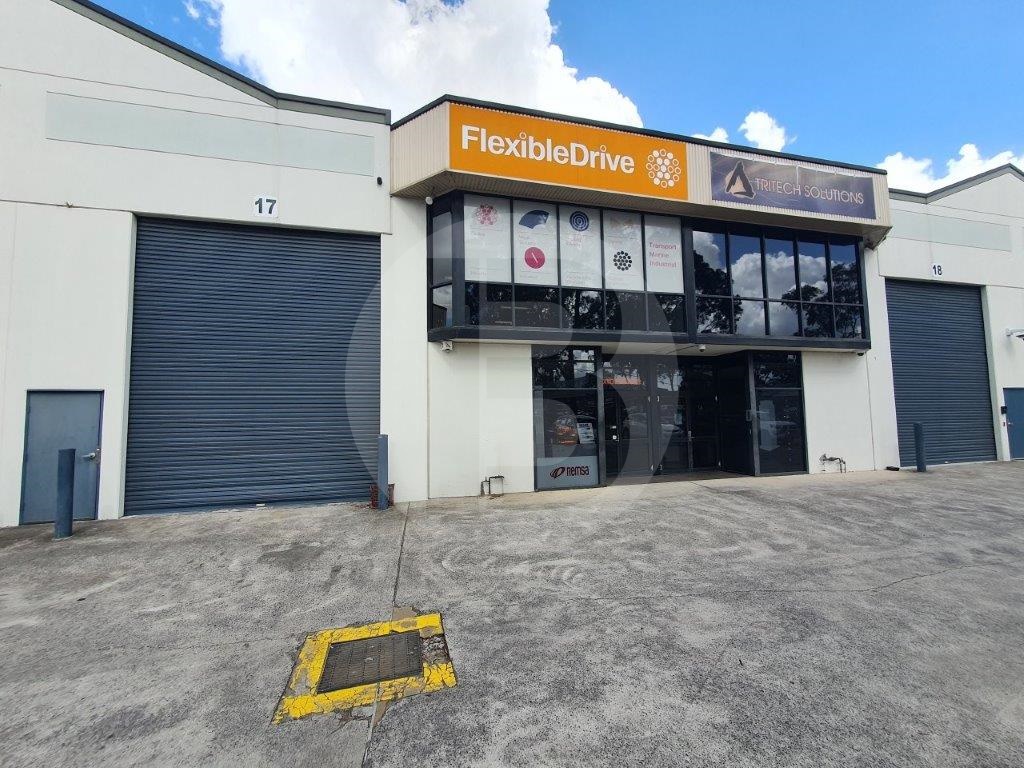 HIGH CLEARANCE WAREHOUSE WITH EXCELLENT EXPOSURE