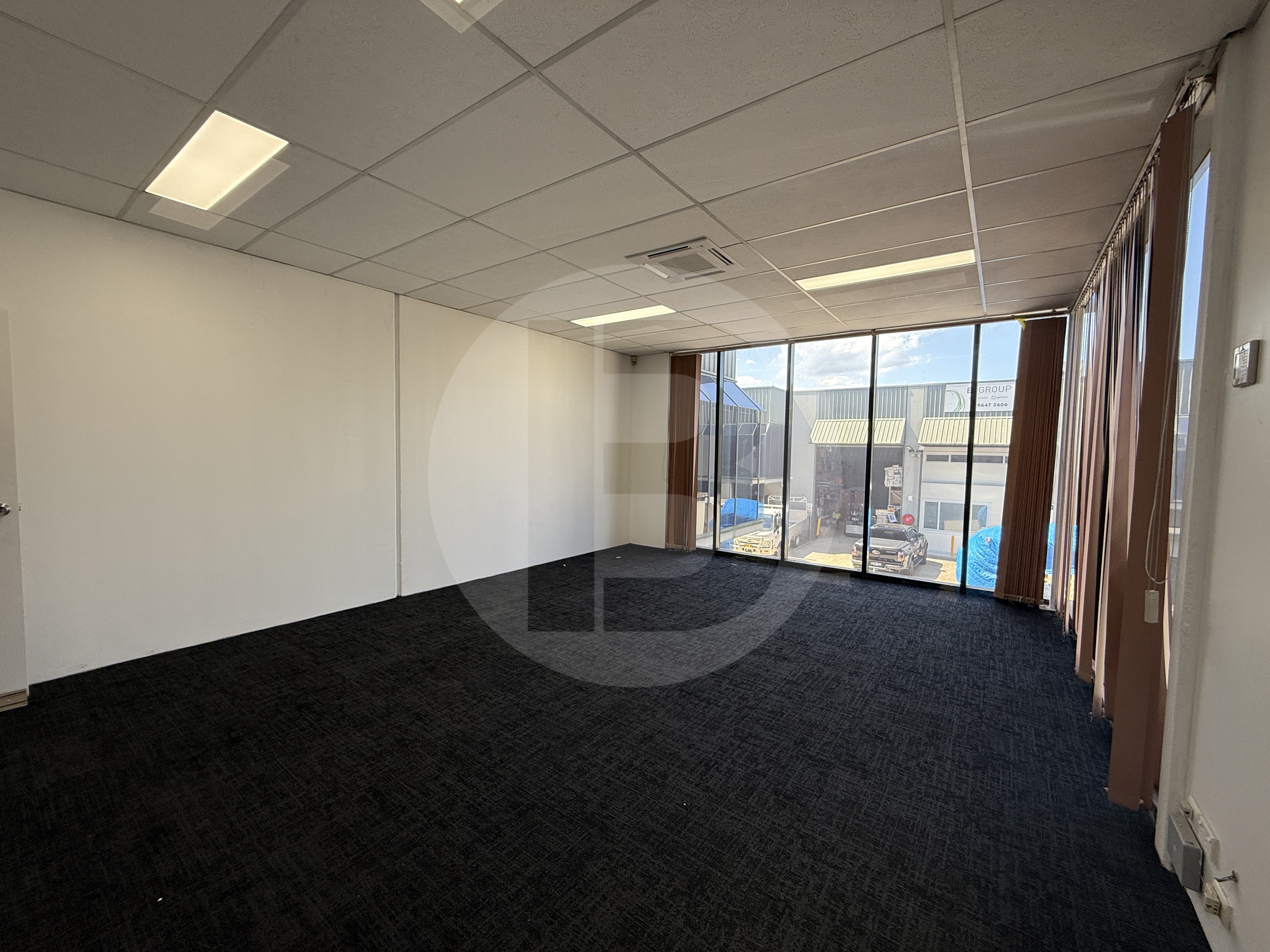 HIGH CLEARANCE WAREHOUSE IN SILVERWATER HIGH CLEARANCE WAREHOUSE IN SILVERWATER