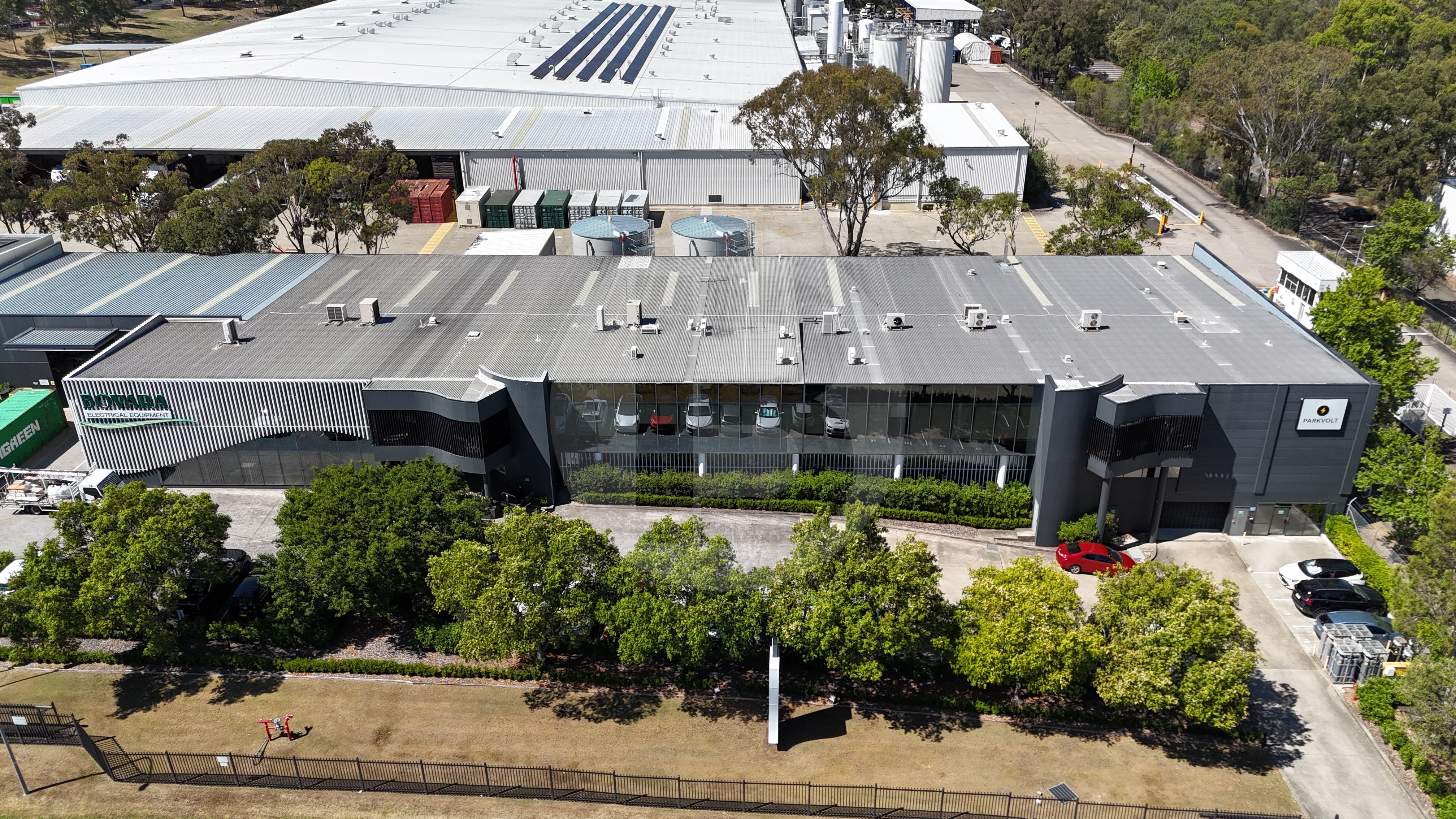 CORPORATE STYLE OFFICE FOR LEASE IN HUNTINGWOOD