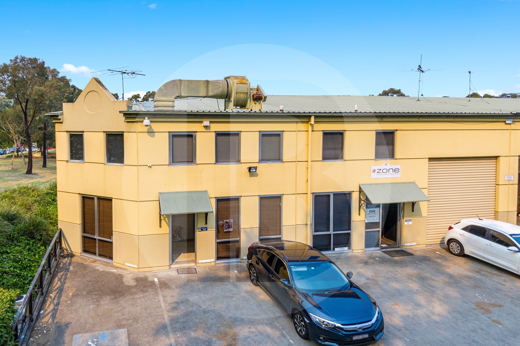 EXCEPTIONAL SPACE OVER TWO LEVELS, FULLY LEASED INVESTMENT IN HI-TECH BUSINESS CENTRE
