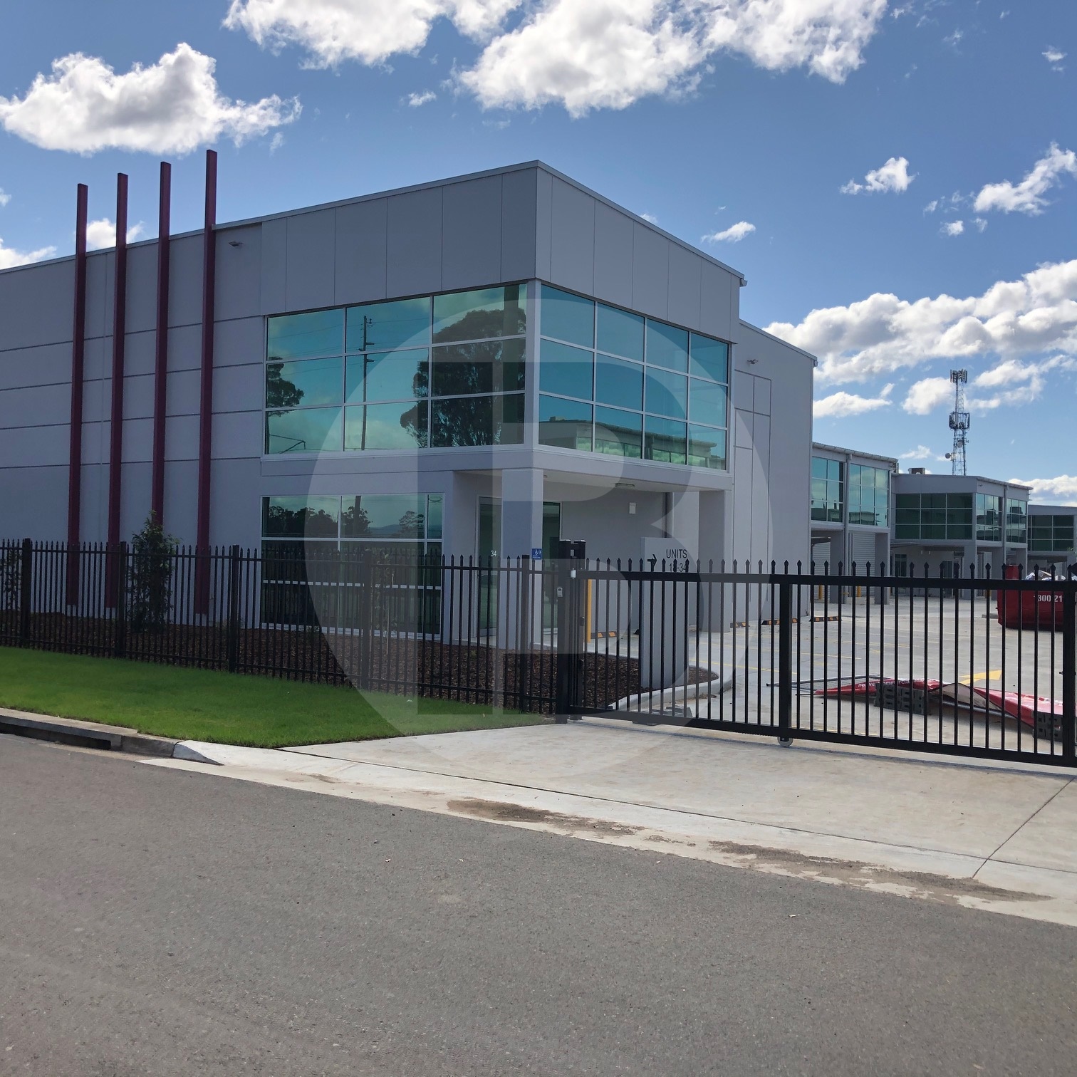 BRAND NEW HUGE QUALITY INDUSTRIAL UNIT BRAND NEW HUGE QUALITY INDUSTRIAL UNIT