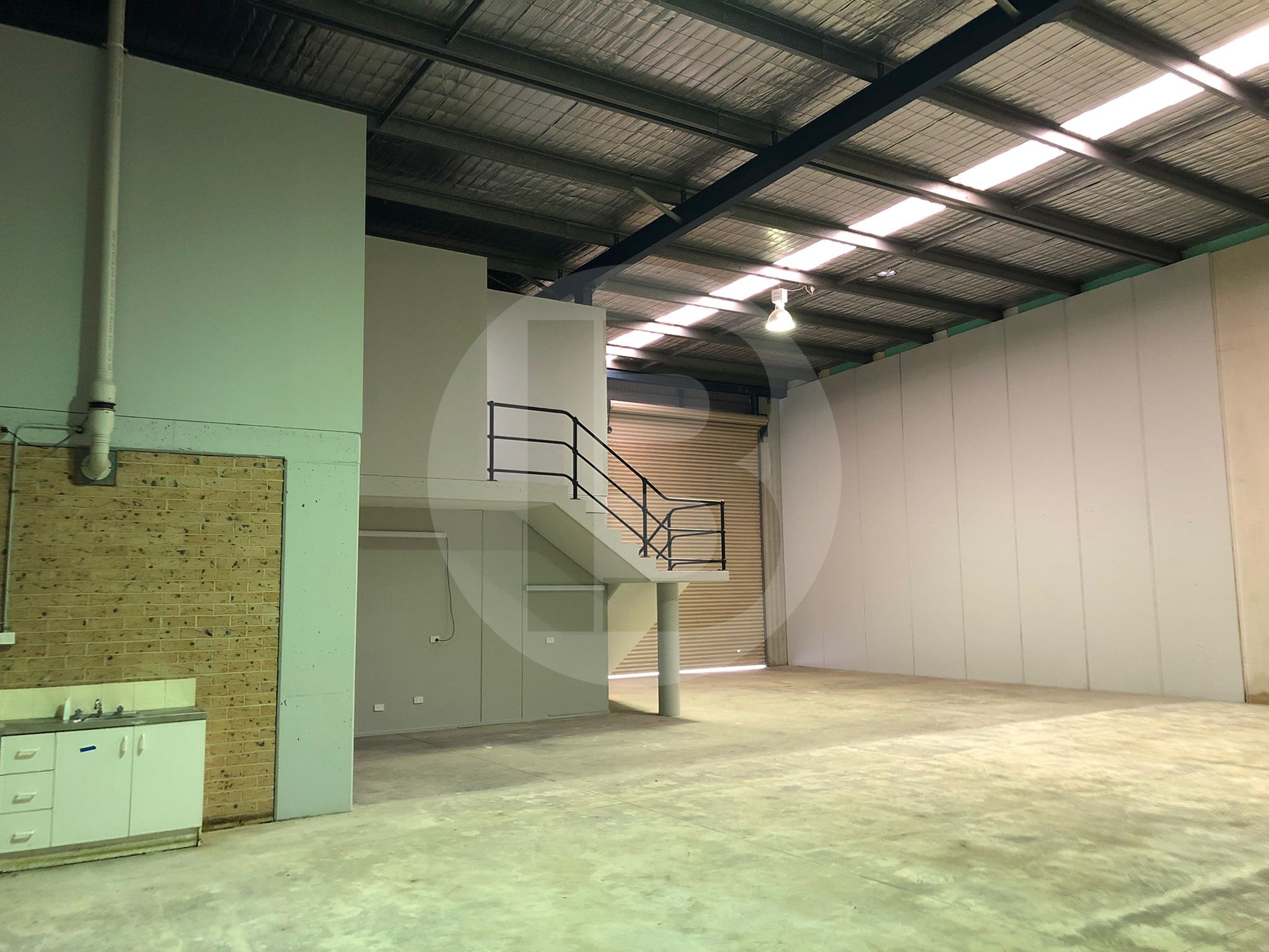 QUALITY CLEARSPAN WAREHOUSE FOR LEASE QUALITY CLEARSPAN WAREHOUSE FOR LEASE