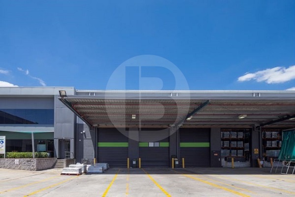 FREESTANDING WAREHOUSE FACILITY FREESTANDING WAREHOUSE FACILITY