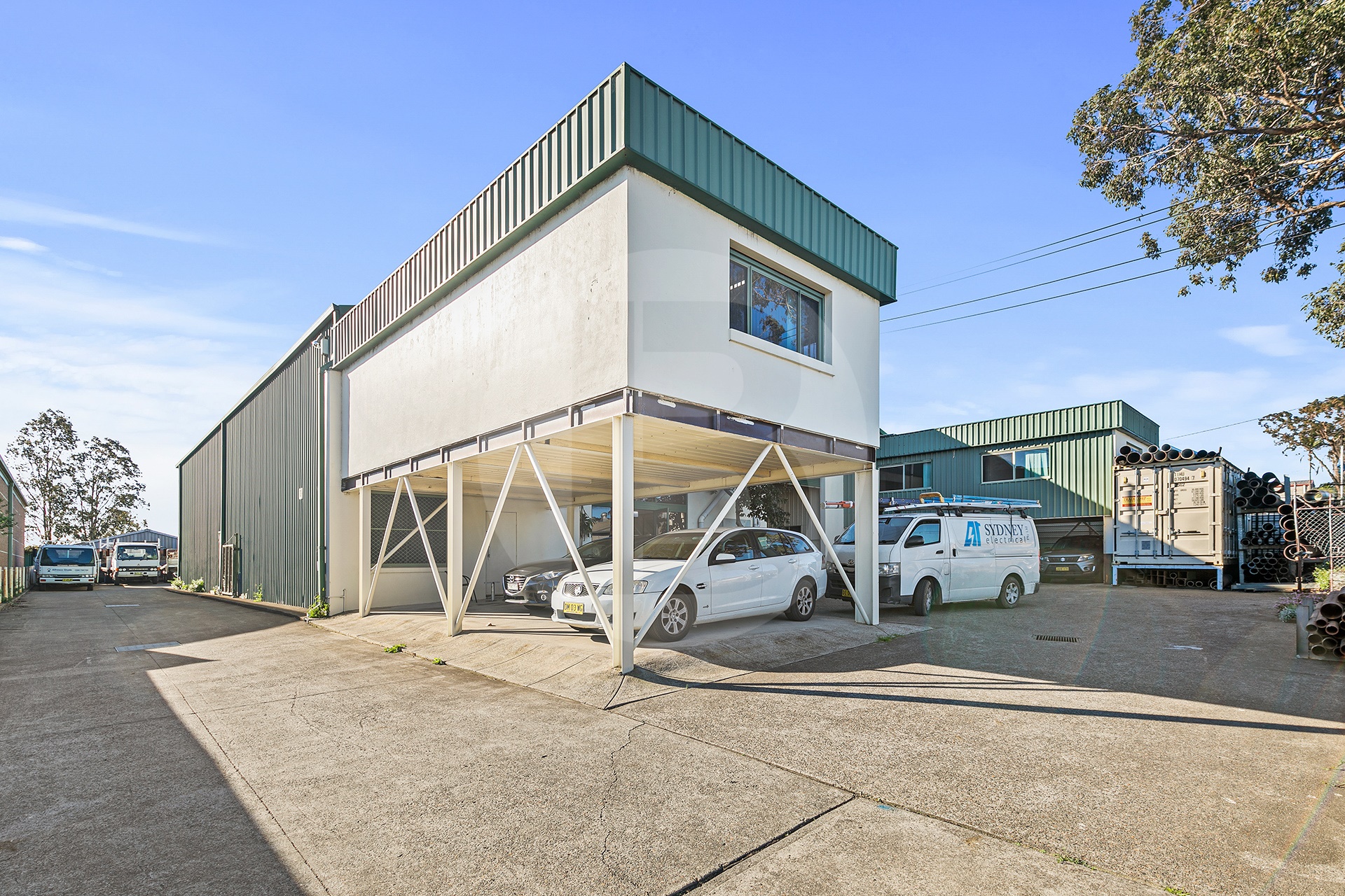 FOR LEASE 442M | RIVERSTONE