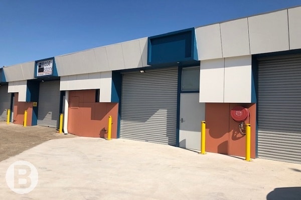 Functional Tidy Unit With Good Truck Access