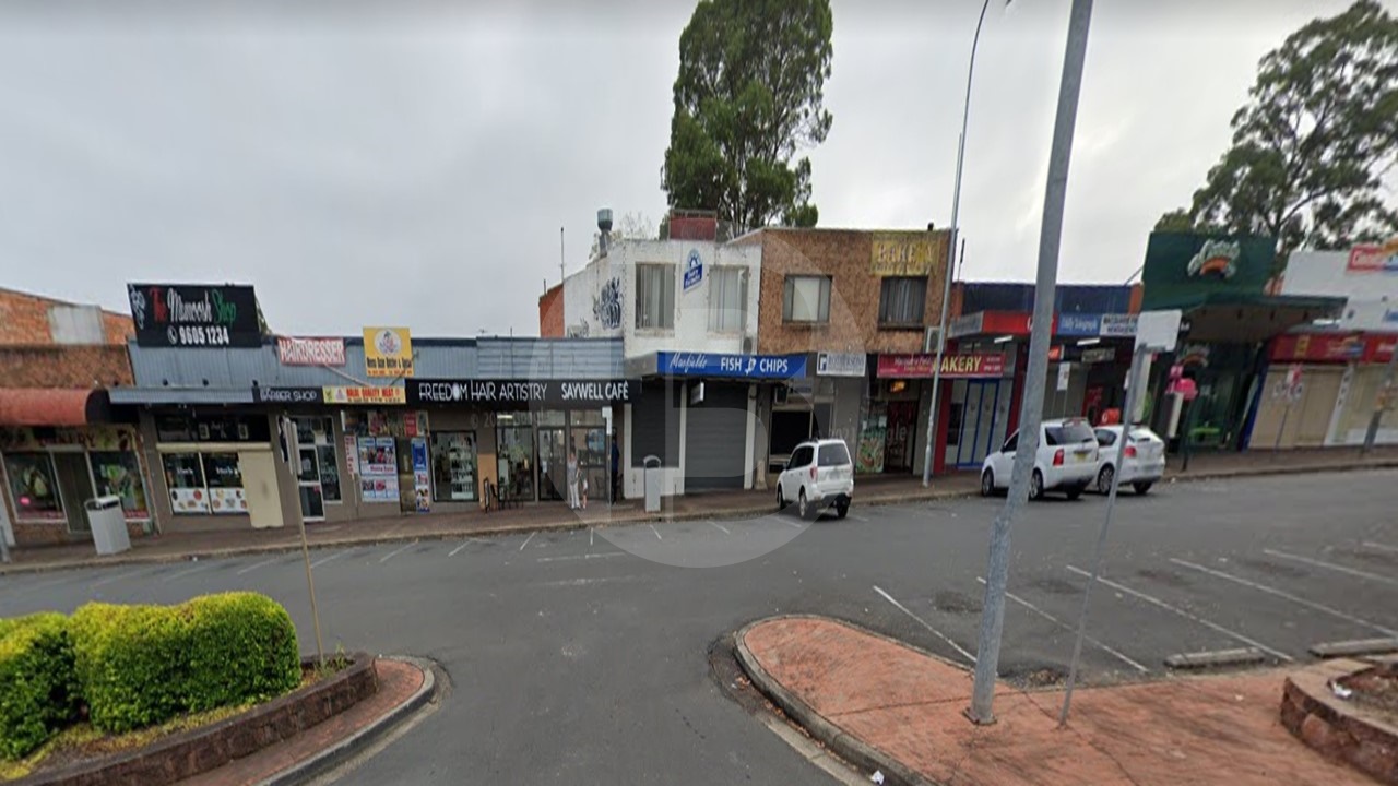 BUSY NEIGHBOURHOOD SHOPPING STRIP