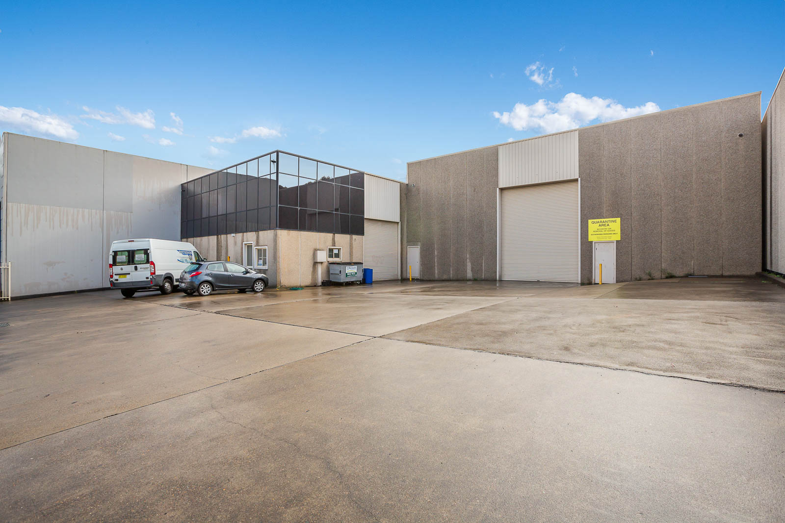 SECURED FREESTANDING WAREHOUSE