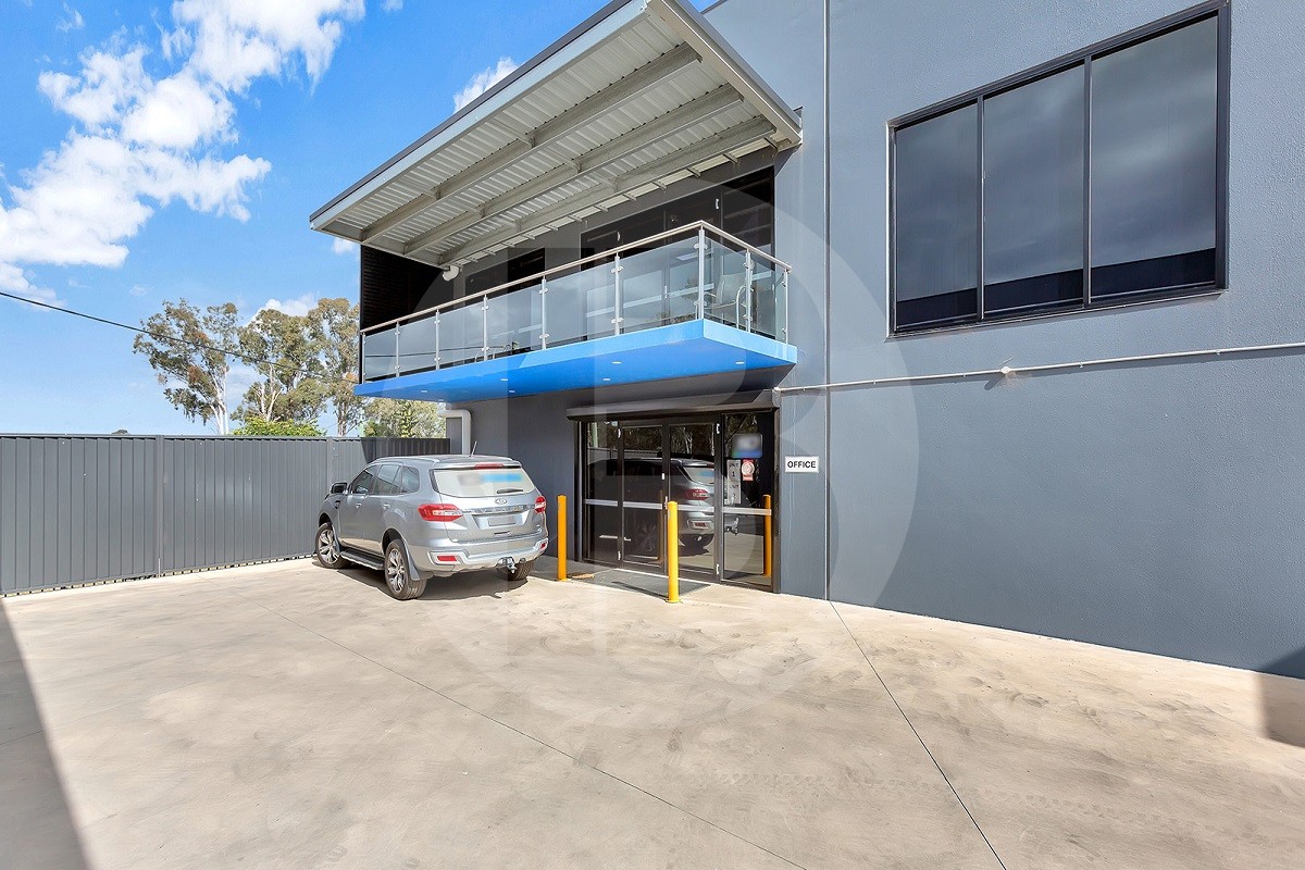 PREMIUM OFFICE SPACE | RIVERSTONE