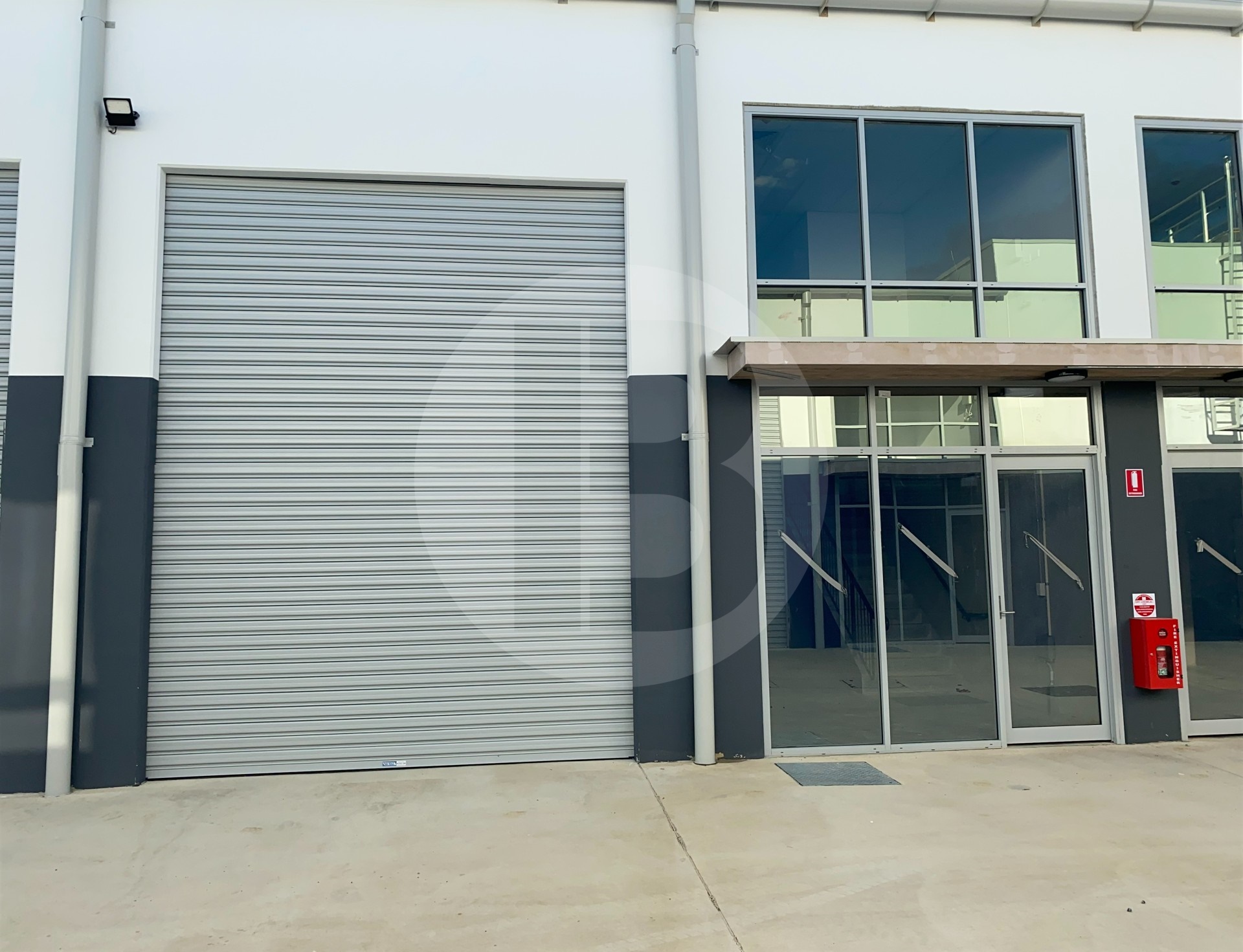 NEAR NEW INDUSTRIAL WAREHOUSE NEAR NEW INDUSTRIAL WAREHOUSE