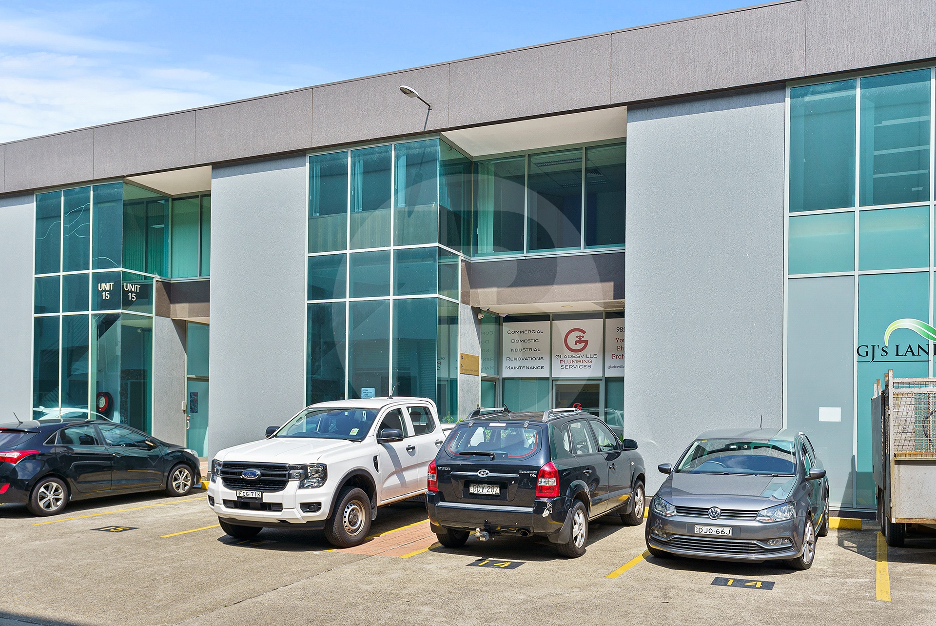 FULLY FITTED AND PARTITIONED OFFICE FOR LEASE