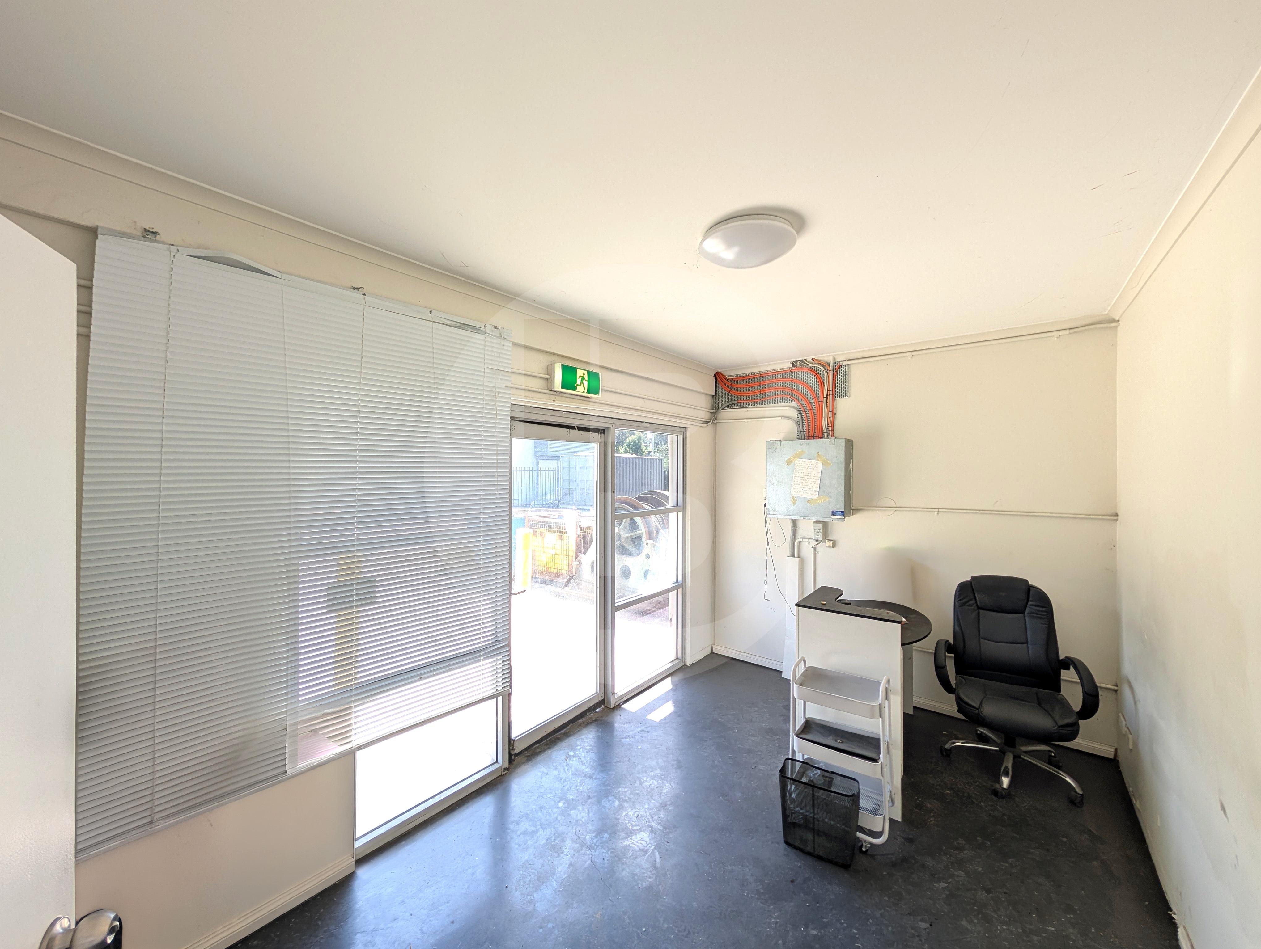 MODERN HIGH CLEARANCE UNIT MODERN HIGH CLEARANCE UNIT