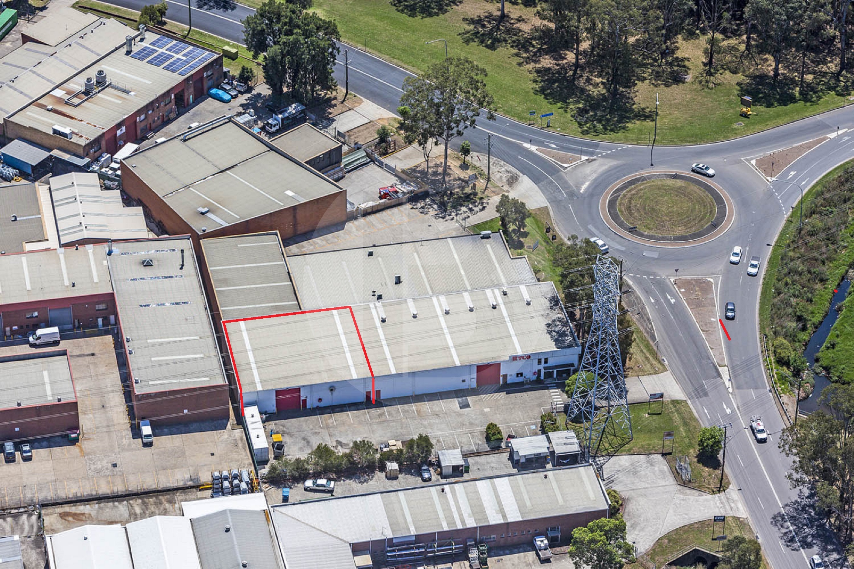 PRIME INDUSTRIAL WITH SPACIOUS ACCESS