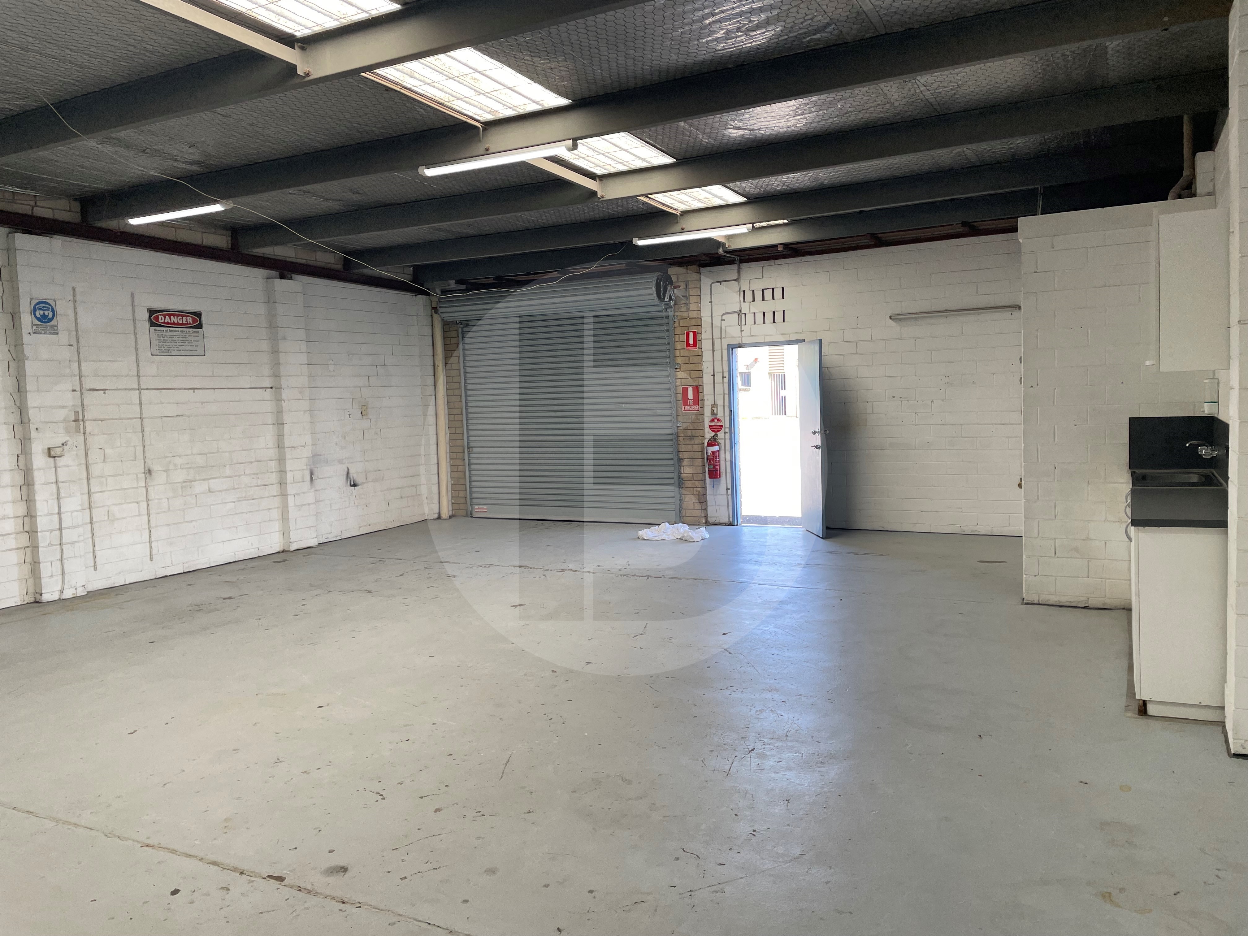 INGLEBURN WAREHOUSE WITH YARD INGLEBURN WAREHOUSE WITH YARD