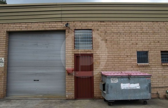 INDUSTRIAL WAREHOUSE FOR LEASE IN GIRRAWEEN INDUSTRIAL WAREHOUSE FOR LEASE IN GIRRAWEEN