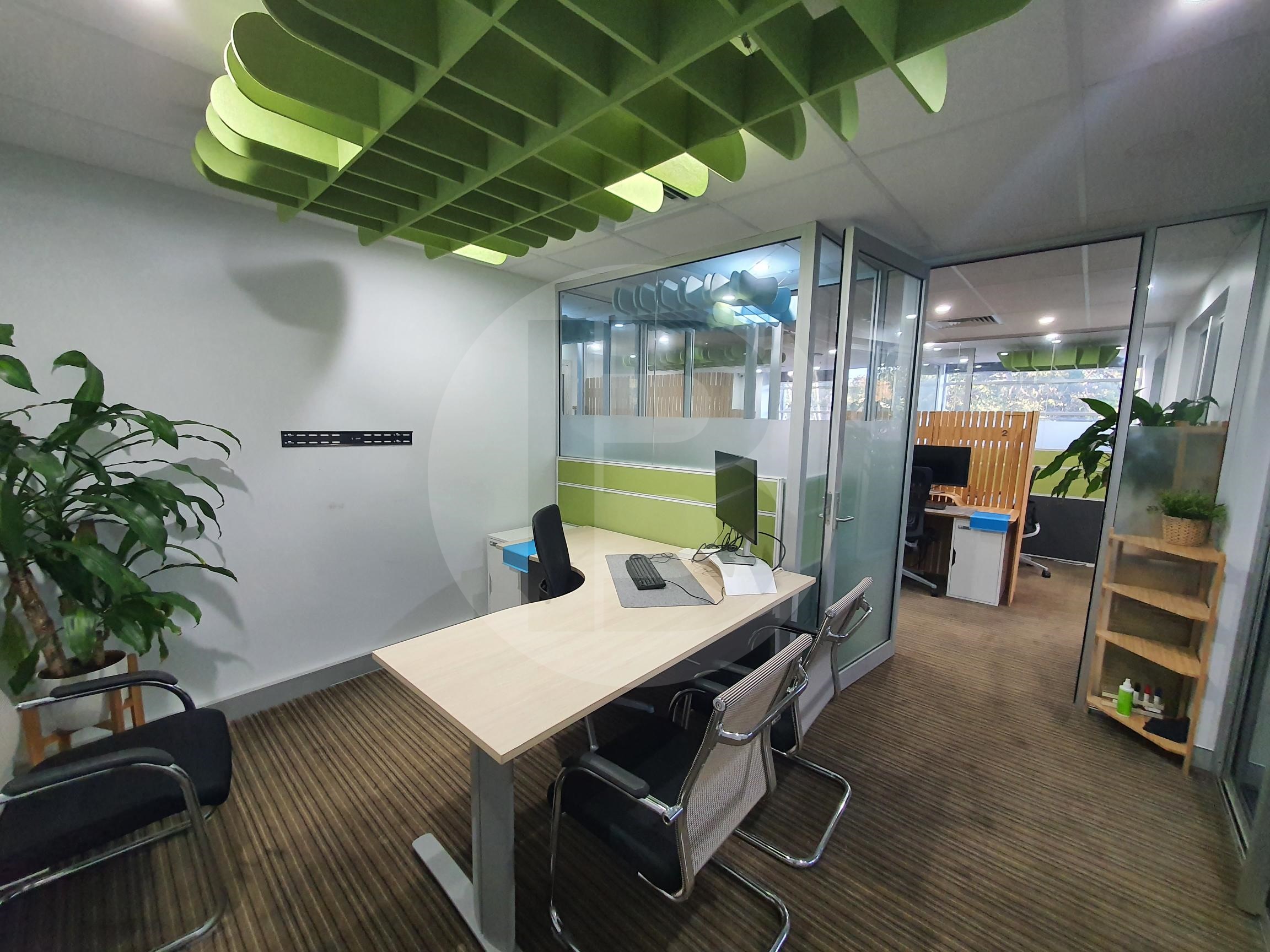 MODERN OFFICE SUITE WITH EXPANSIVE BALCONY MODERN OFFICE SUITE WITH EXPANSIVE BALCONY