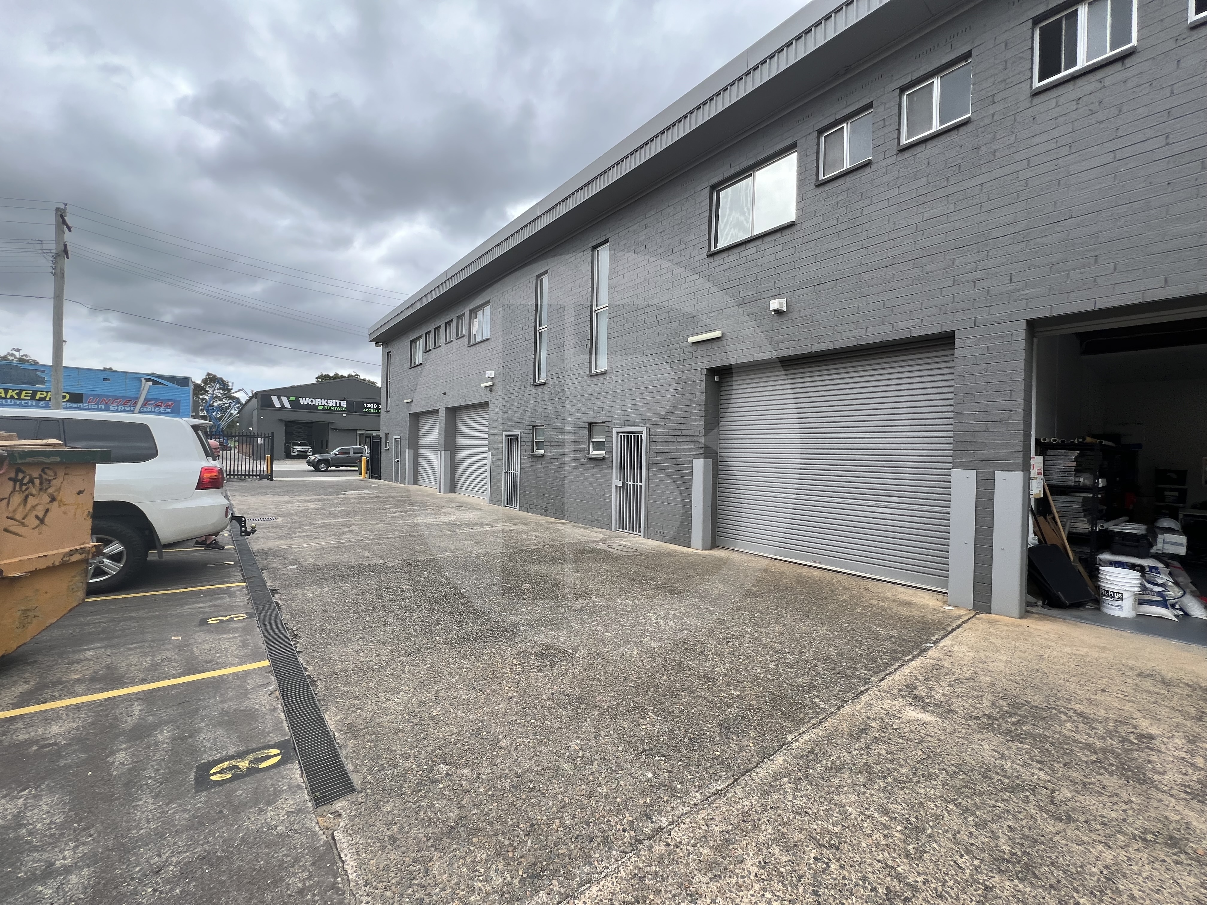 REFURBISHED WAREHOUSE FOR LEASE IN PARRAMATTA REFURBISHED WAREHOUSE FOR LEASE IN PARRAMATTA