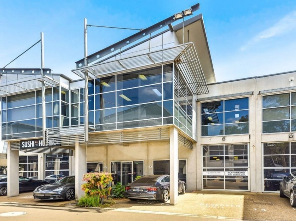 MODERN OFFICE SPACE OR GROUND FLOOR WAREHOUSE/SHOWROOM