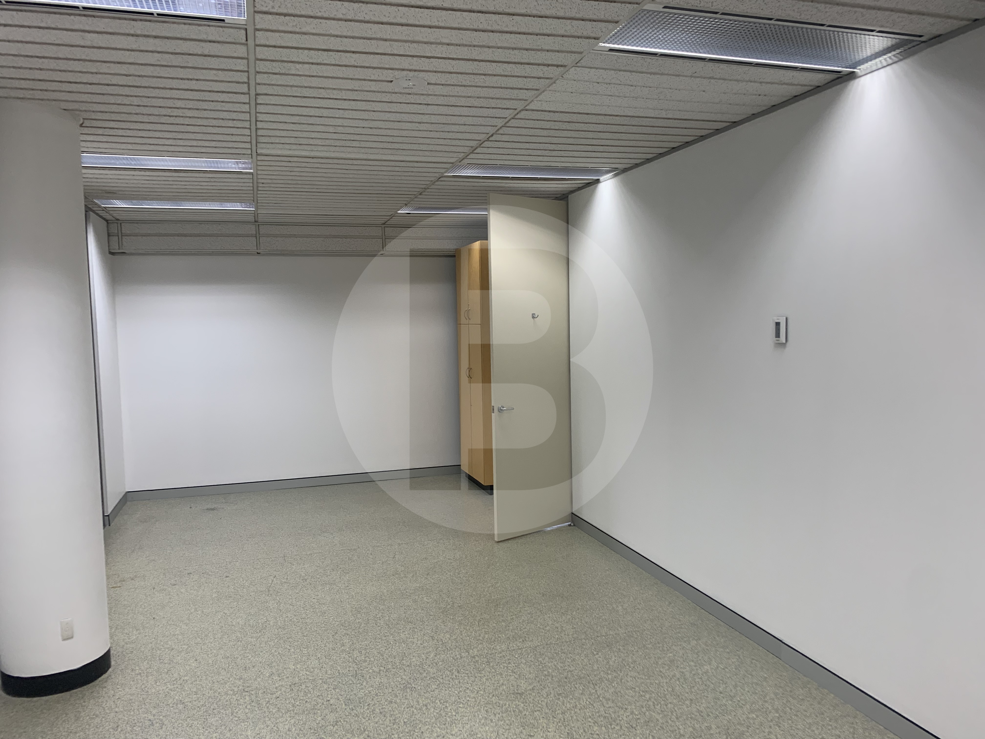 GROUND FLOOR SPACE HAS SHARED AMENITIES GROUND FLOOR SPACE HAS SHARED AMENITIES