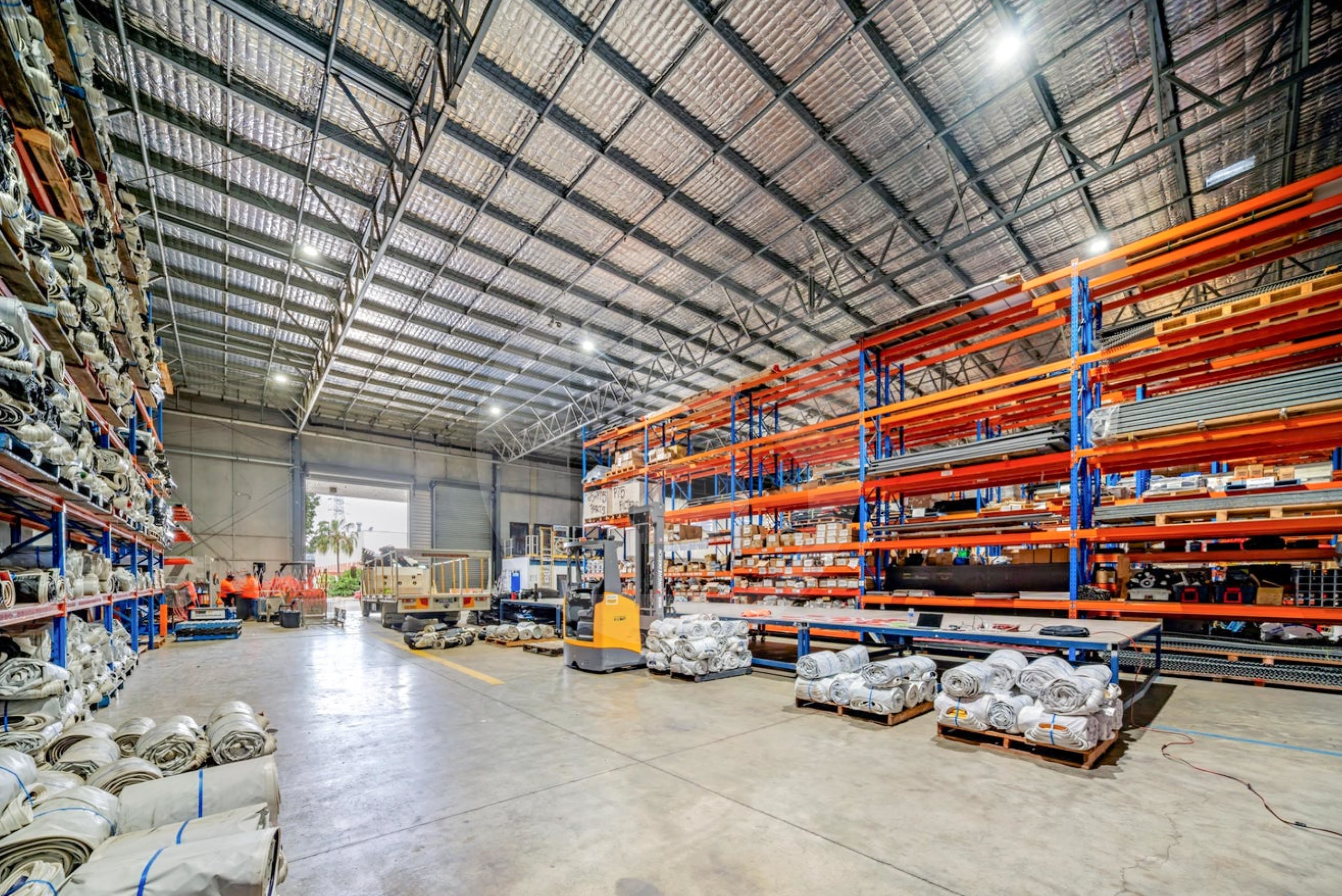 Premium Corner Industrial Free Stander Premium Corner Industrial Free Stander